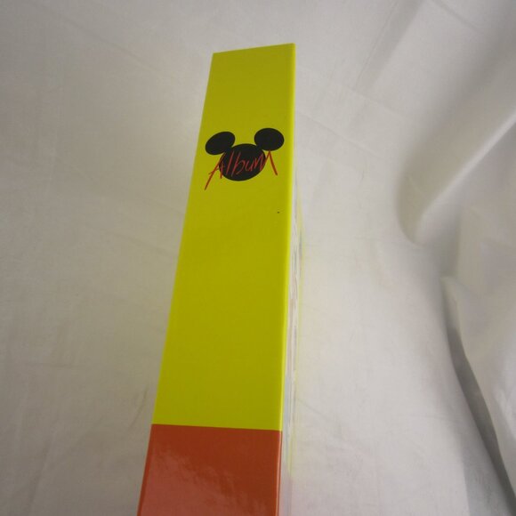 Vintage 90's Yellow/Orange Disney Goofy Taking Photos Photo Album - Picture 4 of 14